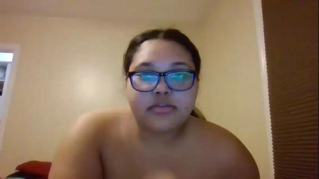 Image 10 of snowflakewonderland Stream on Chaturbate on 17 months ago