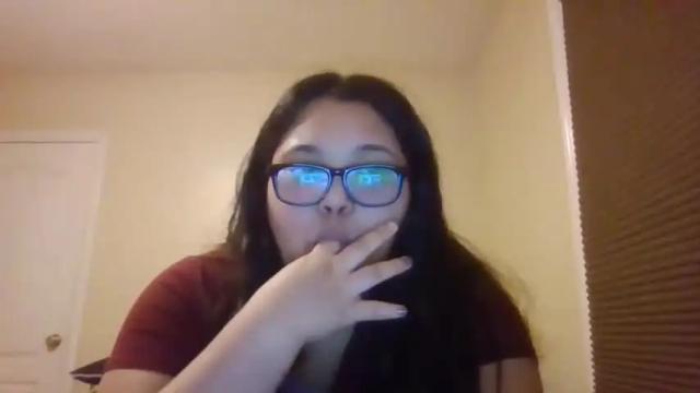Image 3 of snowflakewonderland Stream on Chaturbate on 17 months ago