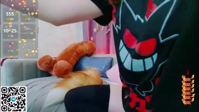 Image 4 of snowwhite_fox Stream on Chaturbate on 3 months ago