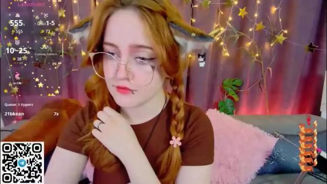 Image 11 of snowwhite_fox Stream on Chaturbate on 2 months ago