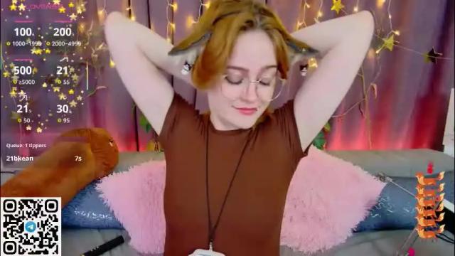 Image 6 of snowwhite_fox Stream on Chaturbate on 2 months ago