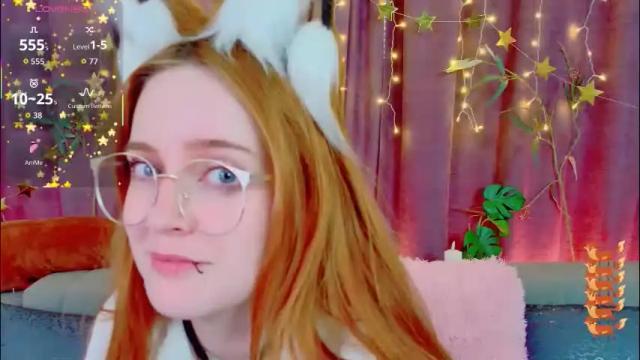 Image 4 of snowwhite_fox Stream on Chaturbate on 2 months ago