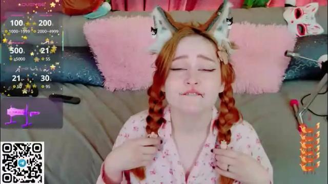 Image 4 of snowwhite_fox Stream on Chaturbate on 1 month ago