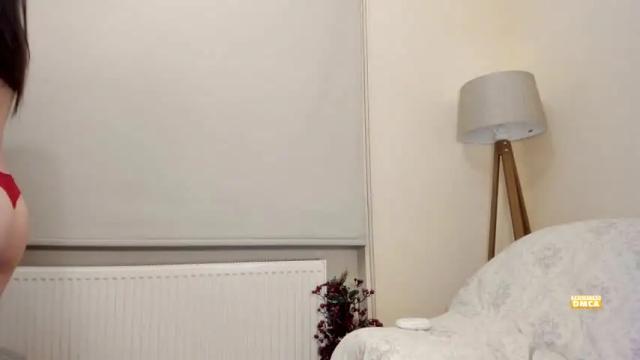 Image 8 of snowww_white Stream on Chaturbate on 14 months ago