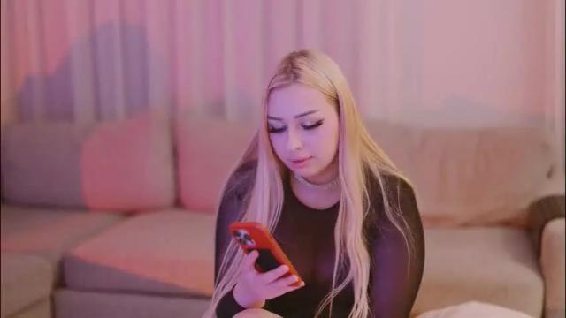 Thumbnail 2, snowyphoenix's Stream at Chaturbate, 7 days ago