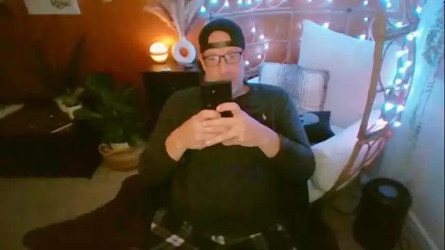 Image 6 of snugglemeat935252 Stream on Chaturbate on 19 months ago