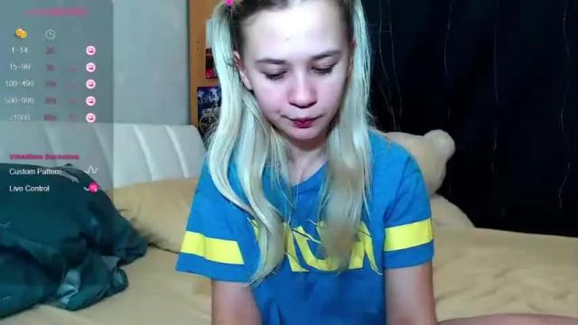 Thumbnail 1, so_cute_holly's Stream at Chaturbate, 20 months ago