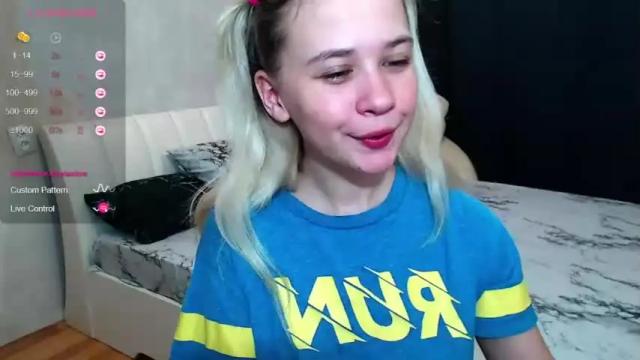 Thumbnail 1, so_cute_holly's Stream at Chaturbate, 19 months ago