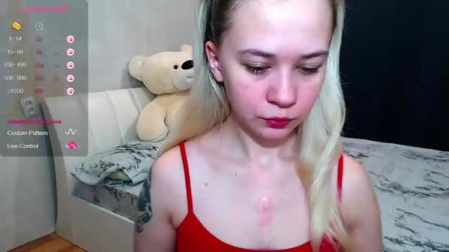 Thumbnail 1, so_cute_holly's Stream at Chaturbate, 19 months ago