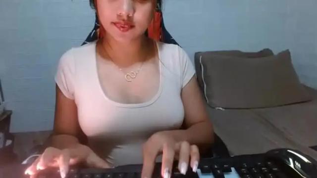 Image 4 of so_sweetnechole Stream on Chaturbate on 13 months ago