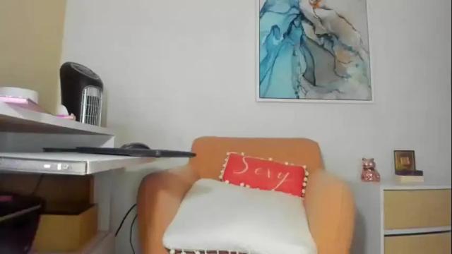 Image 11 of soalngets Stream on Chaturbate on 1 month ago