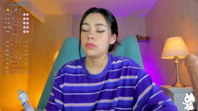 Image 6 of soffi_moon Stream on Chaturbate on 19 months ago