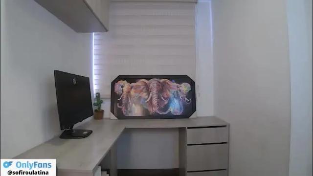 Image 10 of soffi_rousel_ Stream on Chaturbate on 12 days ago