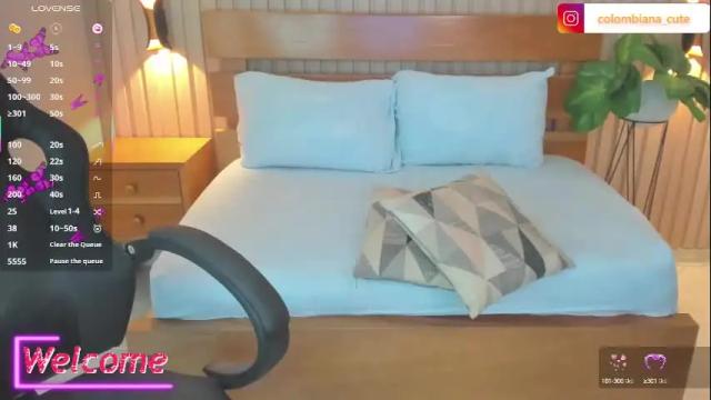 Image 11 of soffia_modre Stream on Chaturbate on 4 months ago