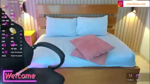 Image 12 of soffia_modre Stream on Chaturbate on 26 days ago