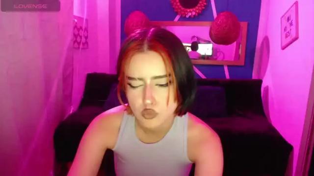 Image 8 of soffiaha_lor Stream on Chaturbate on 14 months ago