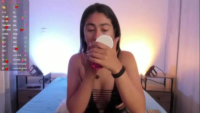 Image 2 of soffiarose Stream on Chaturbate on 1 month ago