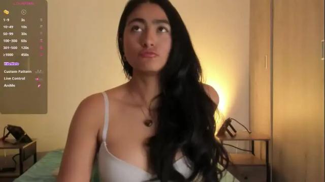 Image 8 of soffiarose Stream on Chaturbate on 15 days ago