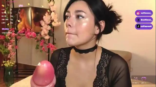 Image 7 of soffimoon_ Stream on Chaturbate on 1 month ago