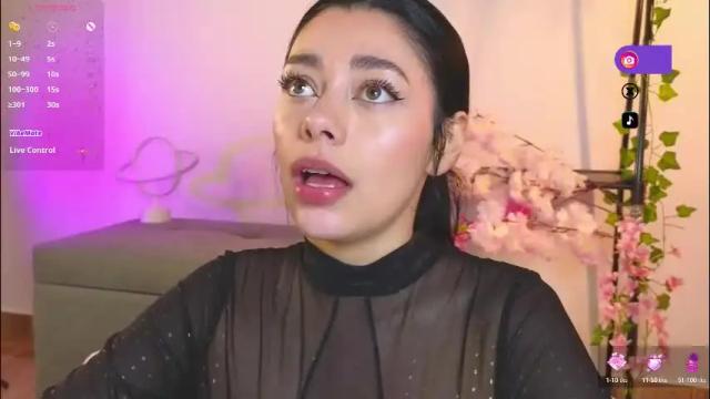 Image 12 of soffimoon_ Stream on Chaturbate on 5 months ago