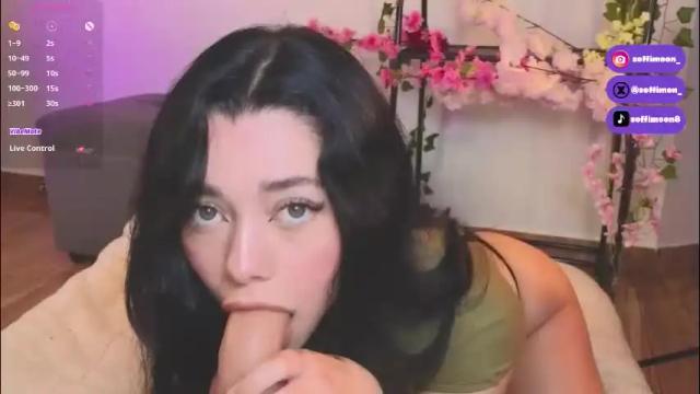 Image 10 of soffimoon_ Stream on Chaturbate on 4 months ago