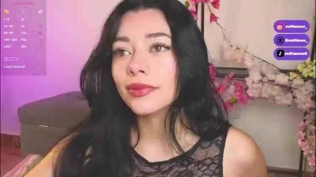Image 2 of soffimoon_ Stream on Chaturbate on 4 months ago