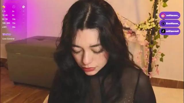 Image 10 of soffimoon_ Stream on Chaturbate on 3 months ago