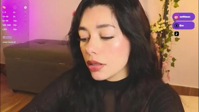 Image 11 of soffimoon_ Stream on Chaturbate on 3 months ago