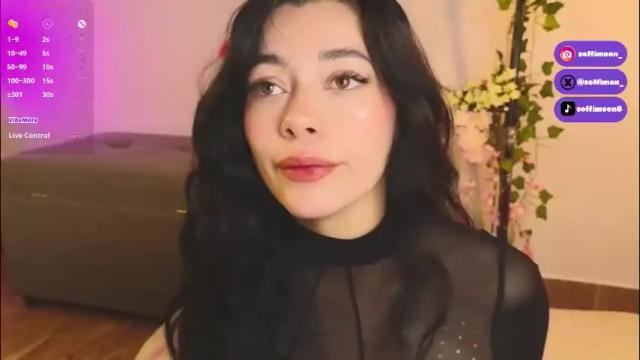 Image 2 of soffimoon_ Stream on Chaturbate on 3 months ago