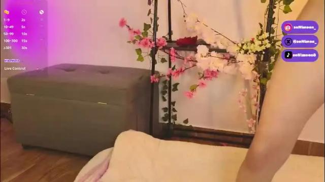 Image 7 of soffimoon_ Stream on Chaturbate on 3 months ago