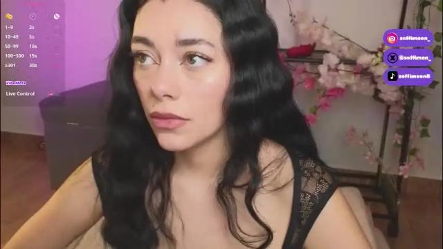 Image 11 of soffimoon_ Stream on Chaturbate on 3 months ago