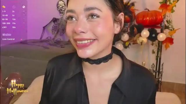 Image 12 of soffimoon_ Stream on Chaturbate on 3 months ago