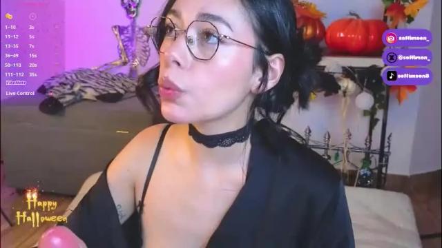 Image 2 of soffimoon_ Stream on Chaturbate on 2 months ago
