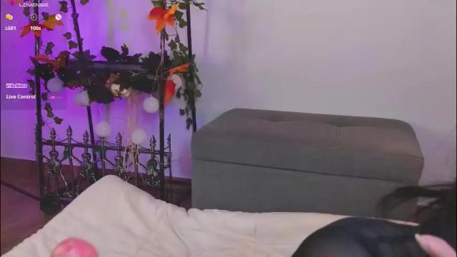 Image 4 of soffimoon_ Stream on Chaturbate on 1 month ago