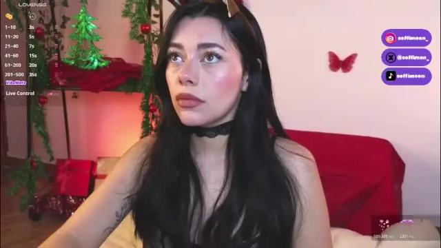 Image 8 of soffimoon_ Stream on Chaturbate on 1 month ago
