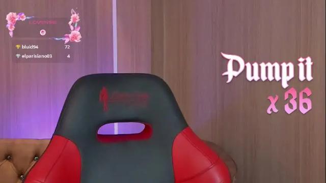 Image 3 of soffiqueen Stream on Chaturbate on 1 month ago
