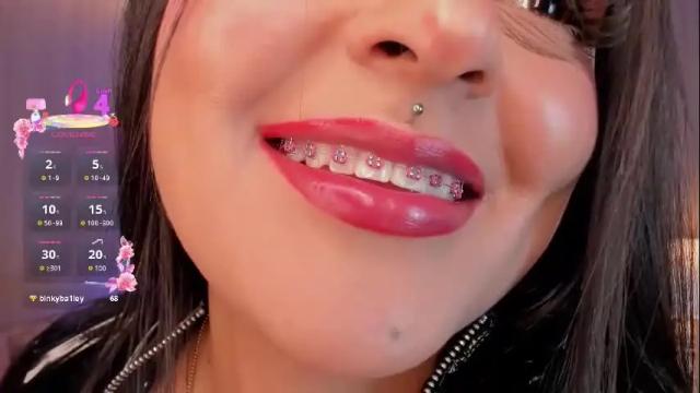 Image 2 of soffiqueen Stream on Chaturbate on 11 days ago