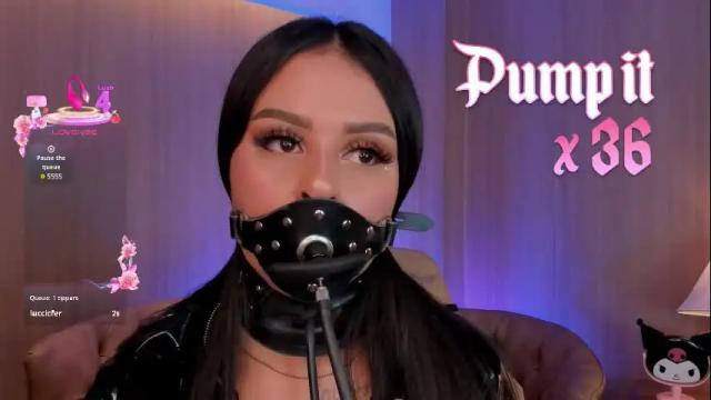 Image 8 of soffiqueen Stream on Chaturbate on 11 days ago