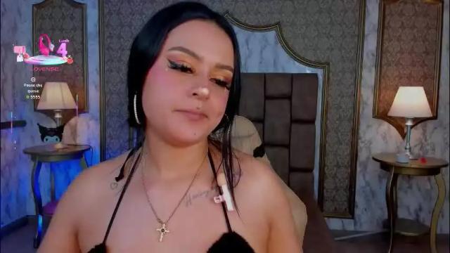 Image 11 of soffiqueen Stream on Chaturbate on 2 months ago