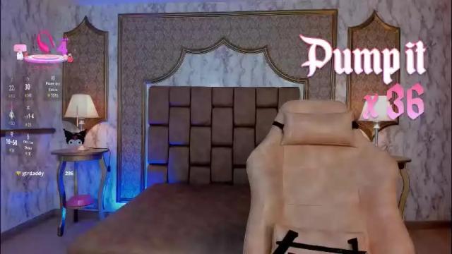 Image 11 of soffiqueen Stream on Chaturbate on 2 months ago