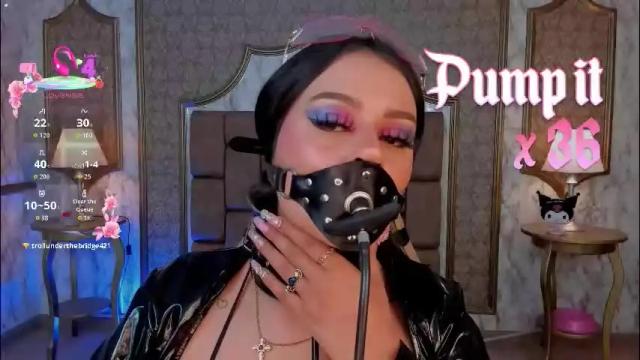 Image 2 of soffiqueen Stream on Chaturbate on 2 months ago