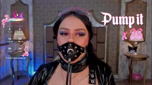 Image 3 of soffiqueen Stream on Chaturbate on 2 months ago
