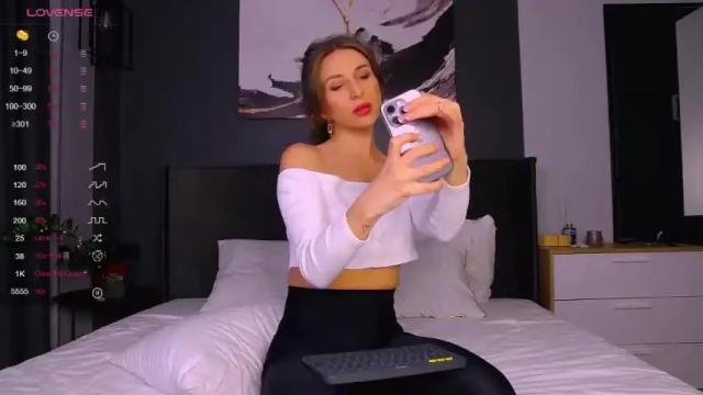 Image 2 of soffyasi Stream on Chaturbate on 17 months ago
