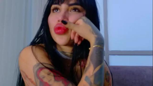 Image 8 of sofhia_cruz Stream on Chaturbate on 1 month ago