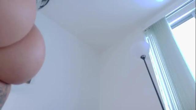 Image 2 of sofhia_cruz Stream on Chaturbate on 24 days ago