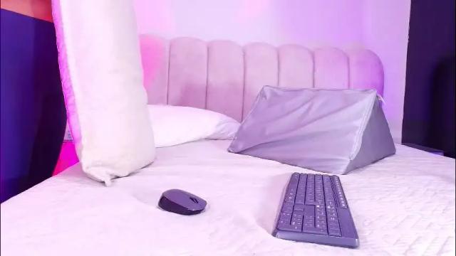 Thumbnail 1, sofi_decker's Stream at Chaturbate, 29 days ago