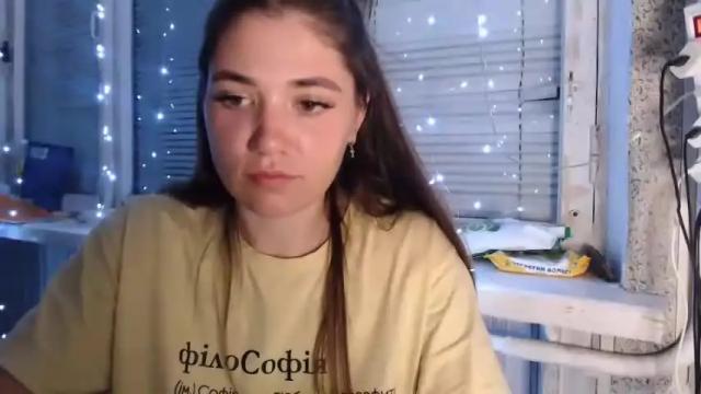 Image 2 of sofi_delightful Stream on Chaturbate on 13 months ago
