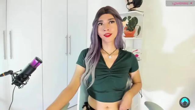Image 3 of sofi_elfqueen Stream on Chaturbate on 15 months ago