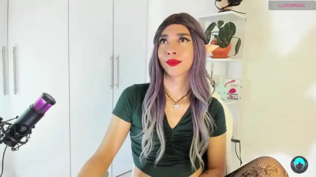 Image 6 of sofi_elfqueen Stream on Chaturbate on 15 months ago