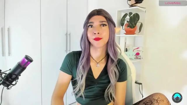 Image 7 of sofi_elfqueen Stream on Chaturbate on 15 months ago